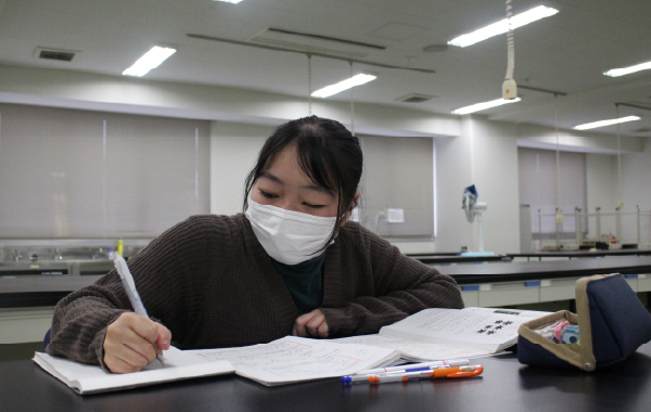 瀬川菜南子さん